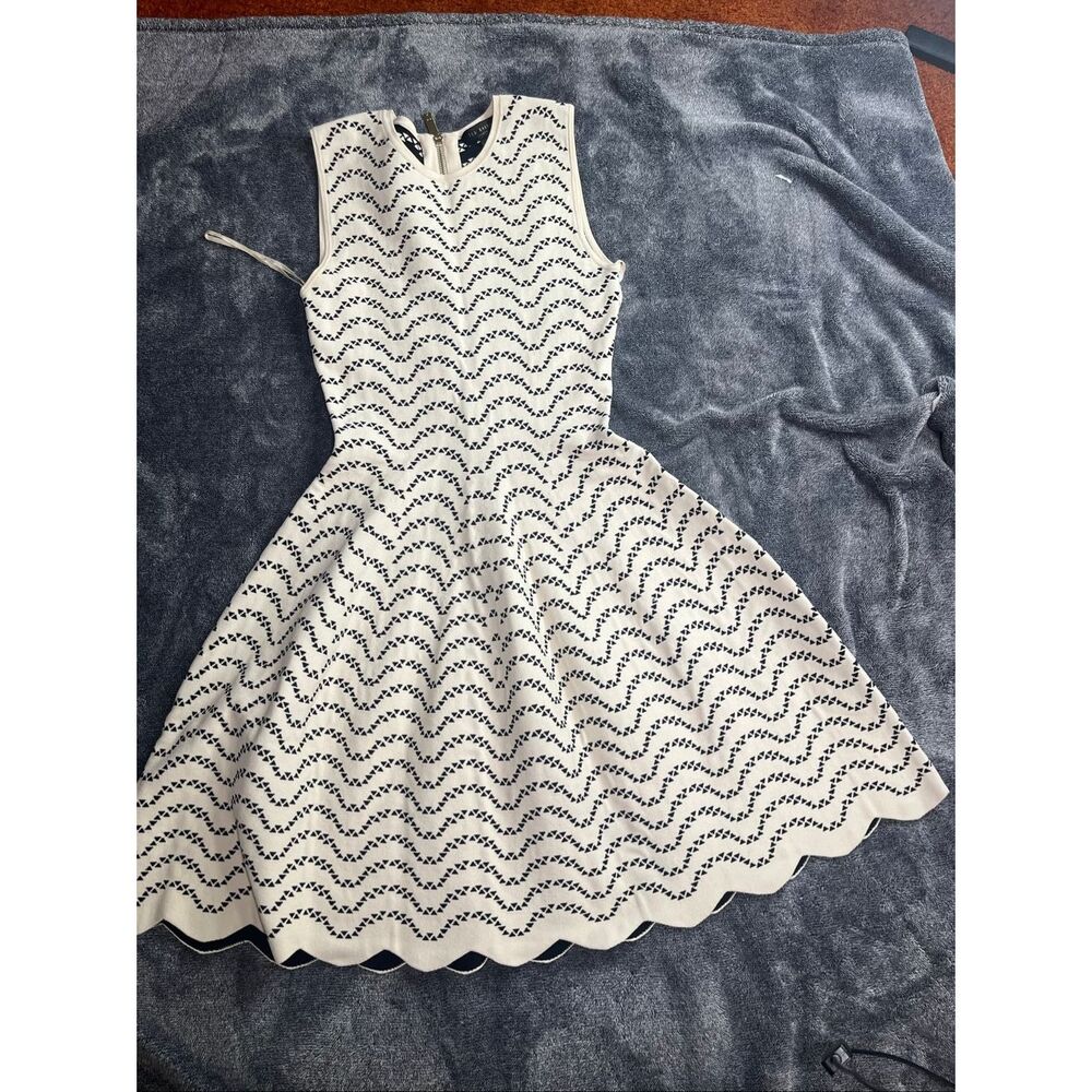Ted Baker London Fit & Flare Knit Dress Black cream Scallop Hem Size 1